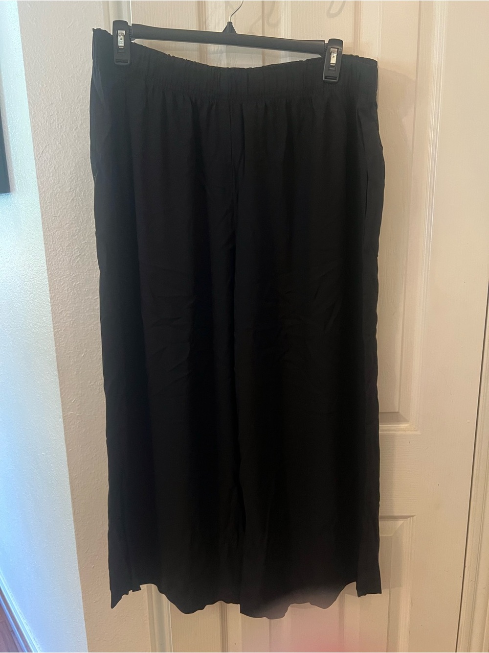 Women’s Light-Weight Pants from H&M